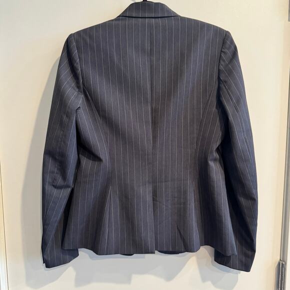 Theory Blazer Dark Gray Pinstripe Front button Pockets Striped Long Sleeve Sz 6 - Picture 6 of 6